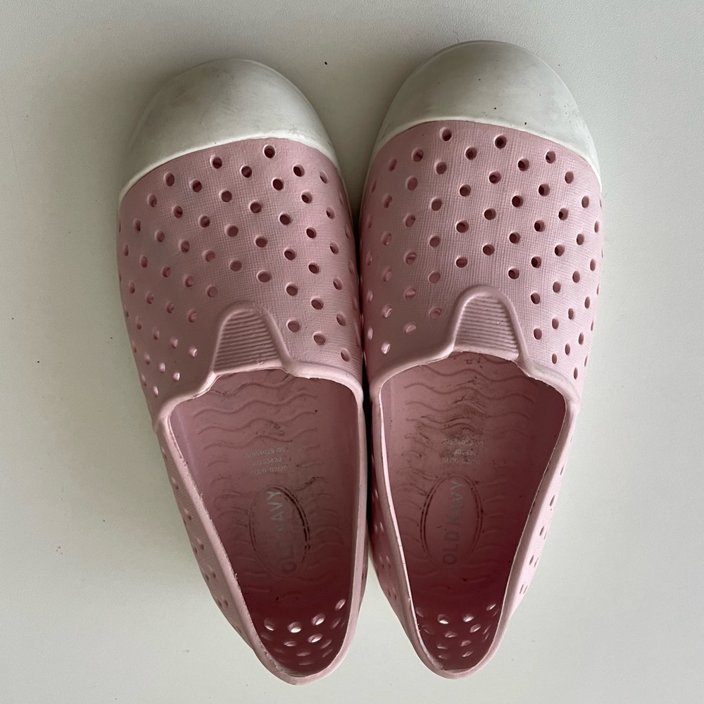Old Navy Kids Pink Water Shoes
